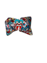 Cargar imagen en el visor de la galería, Dr. seuss hair bow /thing 1 thing 2 /moño / cat in the hat