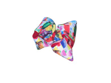 Cargar imagen en el visor de la galería, Crayons hair bow/back to school