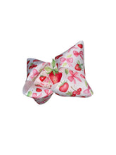 Cargar imagen en el visor de la galería, Strawberry hair bow / fresas