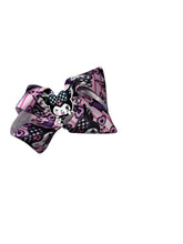 Cargar imagen en el visor de la galería, Kuromi hair bow / moño