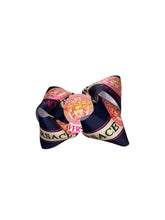 Cargar imagen en el visor de la galería, Versace boujee Hair bow / moños