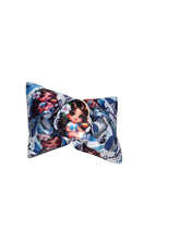 Cargar imagen en el visor de la galería, Guatemala girl hair bow / moño - Elianna's Bowtique