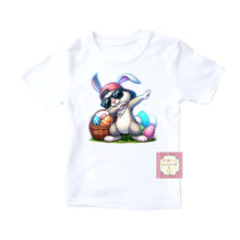 Cargar imagen en el visor de la galería, Easter Bunny Shirt / hunting eggs