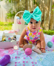 Cargar imagen en el visor de la galería, Easter romper / shorts/ - Elianna's Bowtique