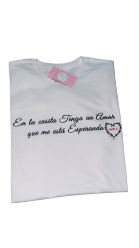 En la casito tengo un amor que me esta esperando shirt / karol g