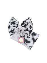 Cargar imagen en el visor de la galería, Rooster Boujee  headwrap/ clip bow/ headwraps/