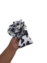 Cargar imagen en el visor de la galería, Cow print shredded headwrap/vaca/messy headwrap