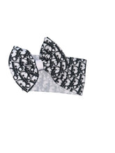 Load image into Gallery viewer, White Boujee headwrap/ clip bow/ headwraps/