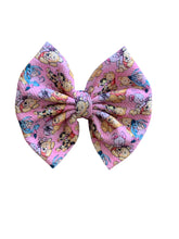 Load image into Gallery viewer, Winnie the pooh headwrap/clip bow