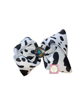 Cargar imagen en el visor de la galería, Cow print hair bow/vaca /concho