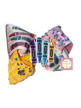 Cargar imagen en el visor de la galería, Back to school hair bow / Crayons