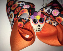 Load image into Gallery viewer, Halloween Hair bow mexican skull/ Dia de Muertos/ catrina/clay - Elianna&#39;s Bowtique