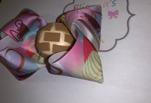 Load image into Gallery viewer, Concha pan dulce hair bow/Conchas/Mexican sweet bread