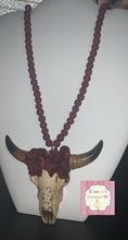 Load image into Gallery viewer, Wine Longhorn necklace/cadena/bull