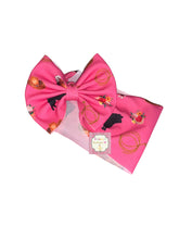 Cargar imagen en el visor de la galería, Pink cattle headwrap/bull/toros/EXCLUSIVE