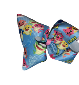 Baby shark hair bow - Elianna's Bowtique