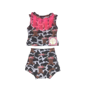 Cow print set top and bummies /boots/vaca/fringe