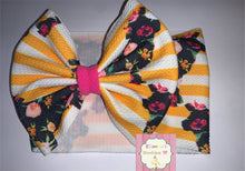 Cargar imagen en el visor de la galería, Baby yellow stripes floral cow headwrap/vaca/western