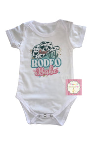 Rodeo babe shirt/cow print / western