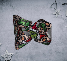 Load image into Gallery viewer, Christmas cheetha grinch hair bow/ navidad