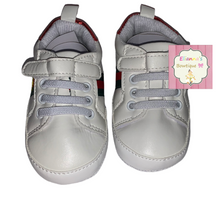 Load image into Gallery viewer, White baby shoes/unisex/boys/girls