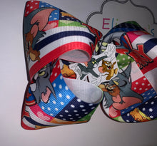 Cargar imagen en el visor de la galería, Tom and Jerry hair bow / moños - Elianna&#39;s Bowtique