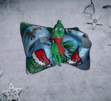 Load image into Gallery viewer, Christmas grinch hair bow/ navidad/clay