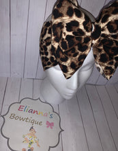 Cargar imagen en el visor de la galería, Cheetha leopard baby headband / headwrap - Elianna&#39;s Bowtique