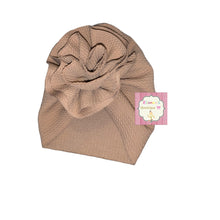 Cargar imagen en el visor de la galería, Baby Mocha Bloom turban /turbante /gorro/bows