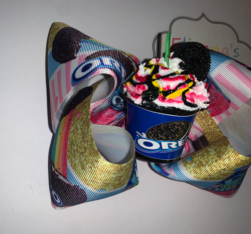 Oreo cookies Hair Bow / Moños - Elianna's Bowtique