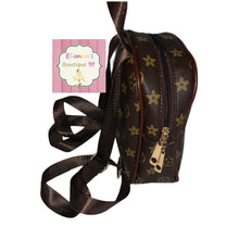 Load image into Gallery viewer, Brown meduim backpack /bag/mochila/boys/girls/purse