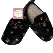 Cargar imagen en el visor de la galería, baby black shoes/unisex/boys/girls