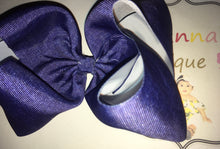 Cargar imagen en el visor de la galería, Denim Print  Hair bow - Elianna&#39;s Bowtique