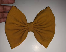 Cargar imagen en el visor de la galería, Mostaza/mustard solid color baby headwrap/ headband